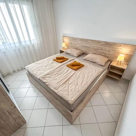 2 Bedroom 941