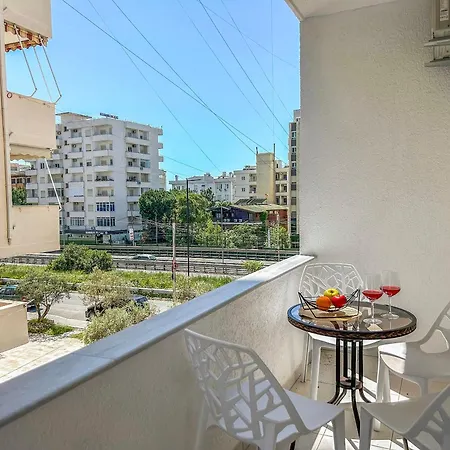 2 Bedroom 941 *
